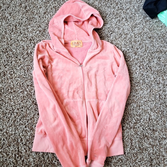 Juicy Couture Tops - JUICY COUTURE • pink zip up hoodie